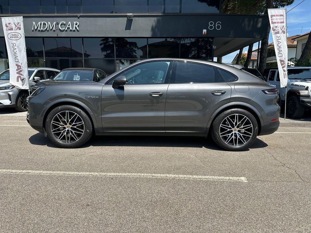 PORSCHE CAYENNE COUPE 2023 26.890 km