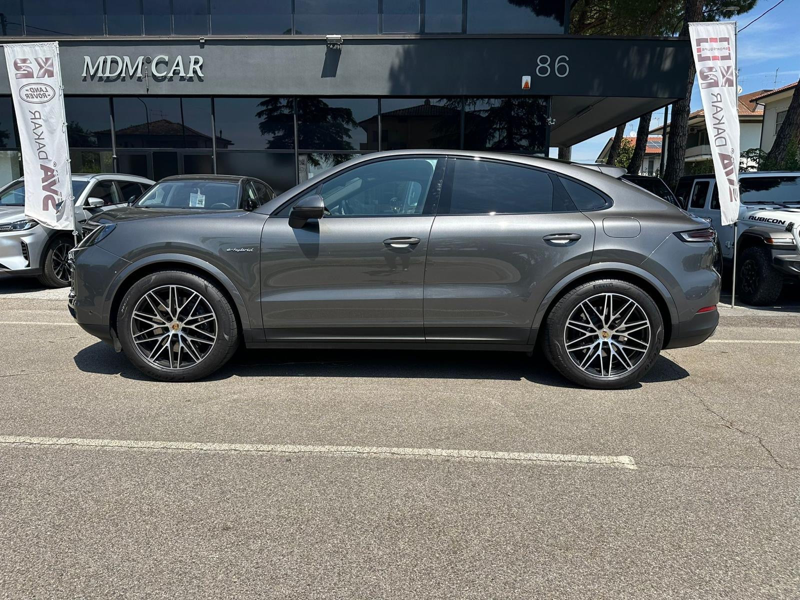 PORSCHE CAYENNE COUPE 2023 26.890 km