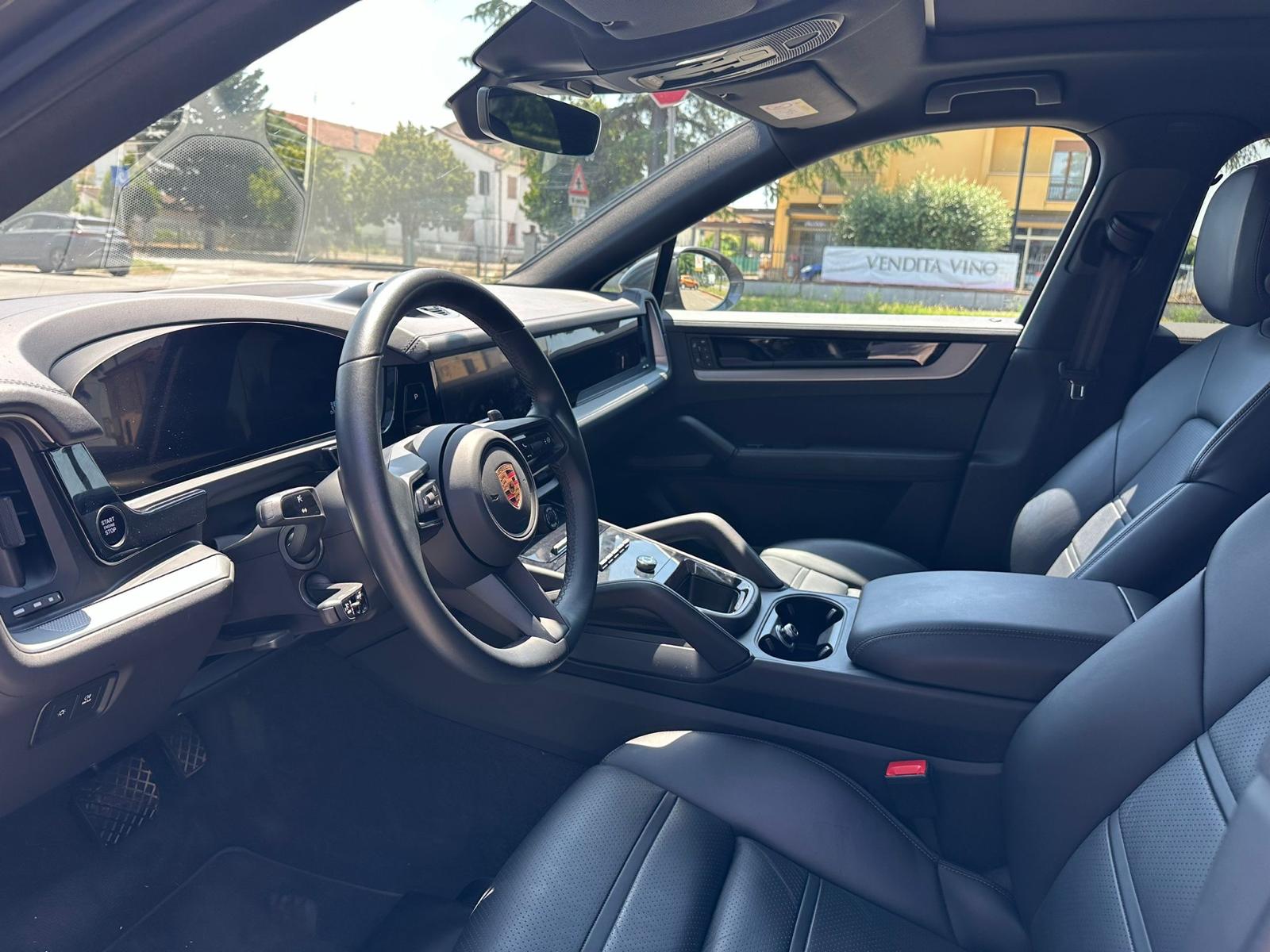 PORSCHE CAYENNE COUPE 2023 26.890 km