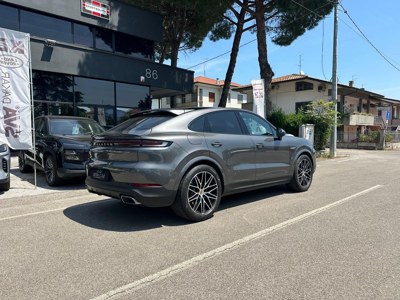 PORSCHE CAYENNE COUPE 2023 26.890 km