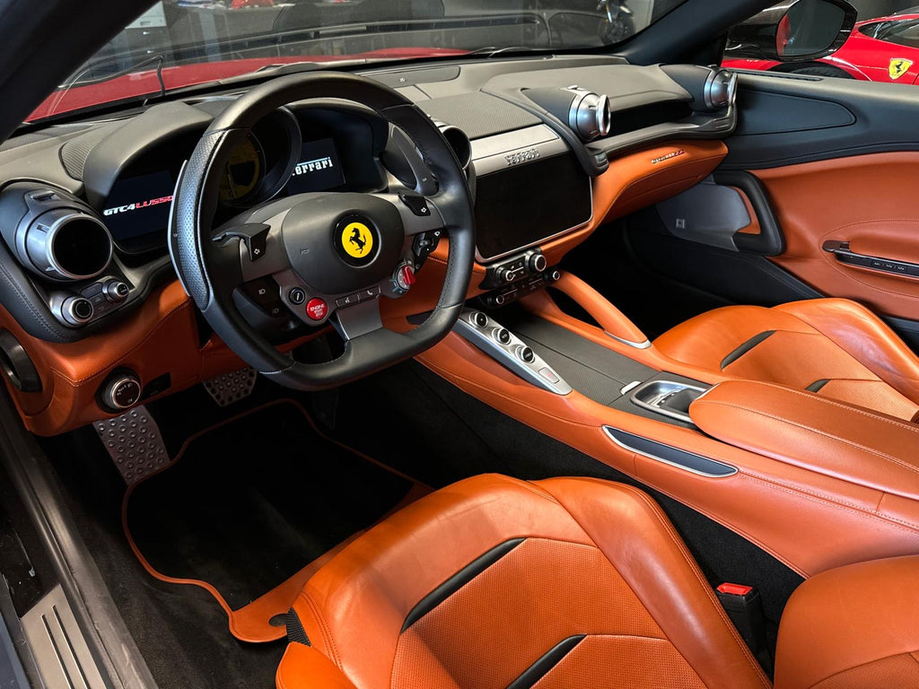 FERRARI GTC4 LUSSO V12  2020 18.950 km
