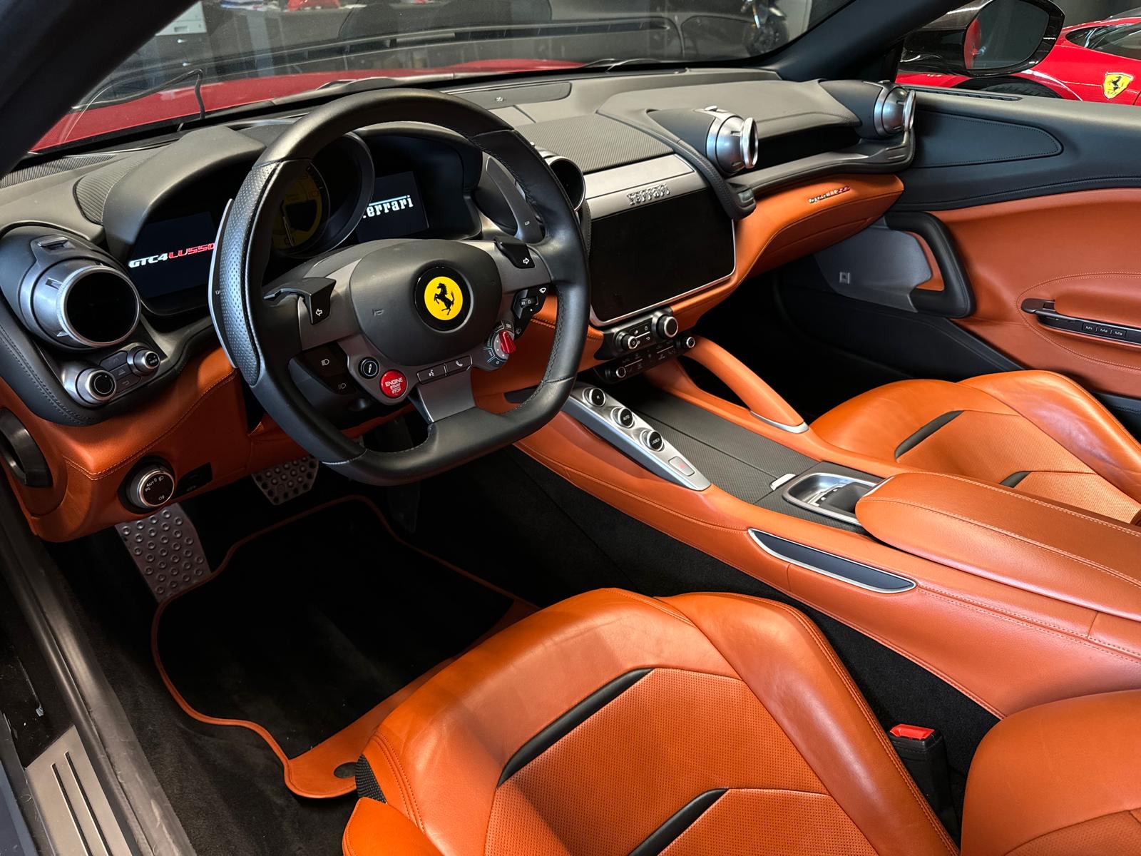 FERRARI GTC4 LUSSO V12  2020 18.950 km